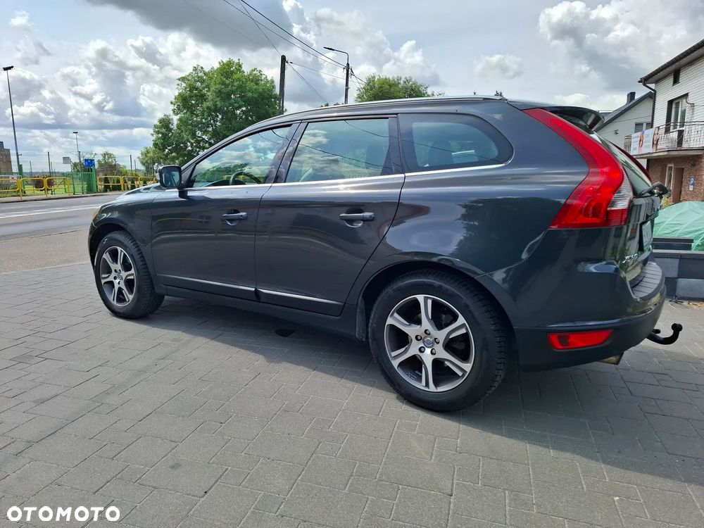 Volvo XC 60 DRIVe Momentum - 10