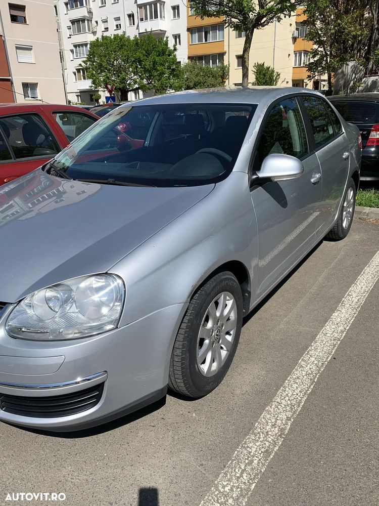 Volkswagen Jetta - 2