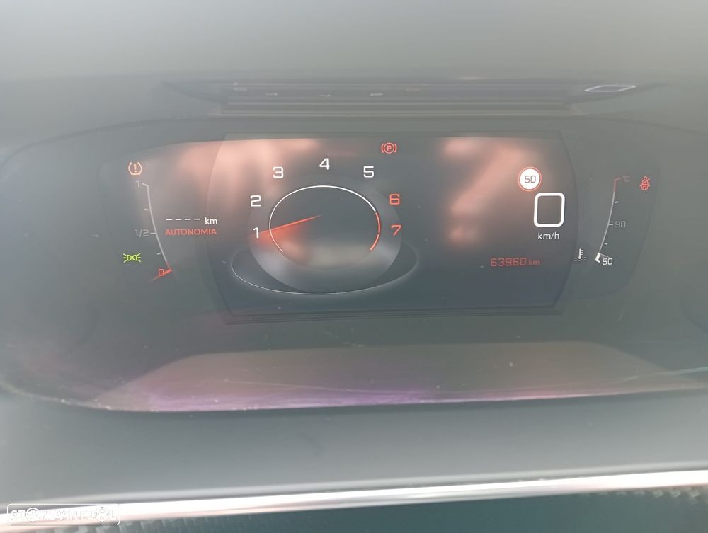 Peugeot 2008 1.2 PureTech Allure - 9