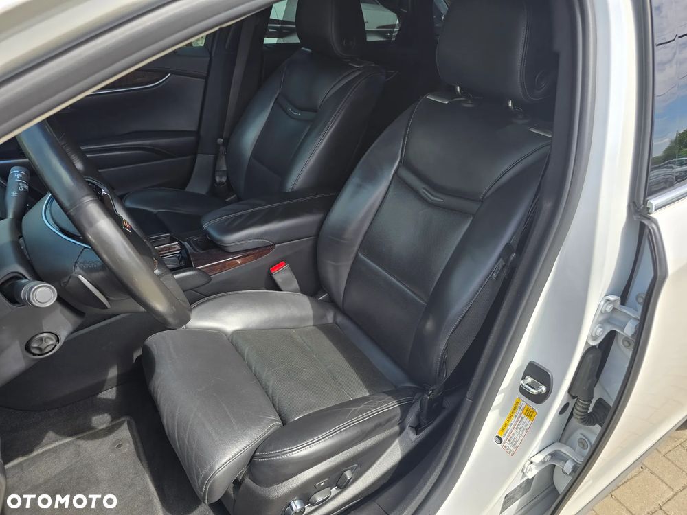 Cadillac XTS - 13