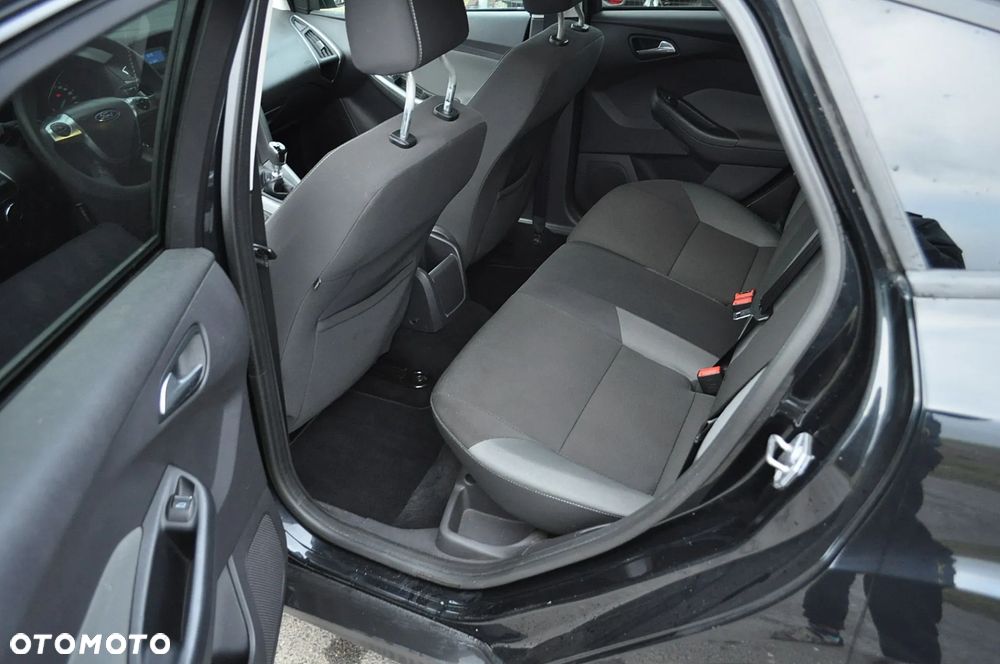 Ford Focus 1.6 EcoBoost Titanium - 12