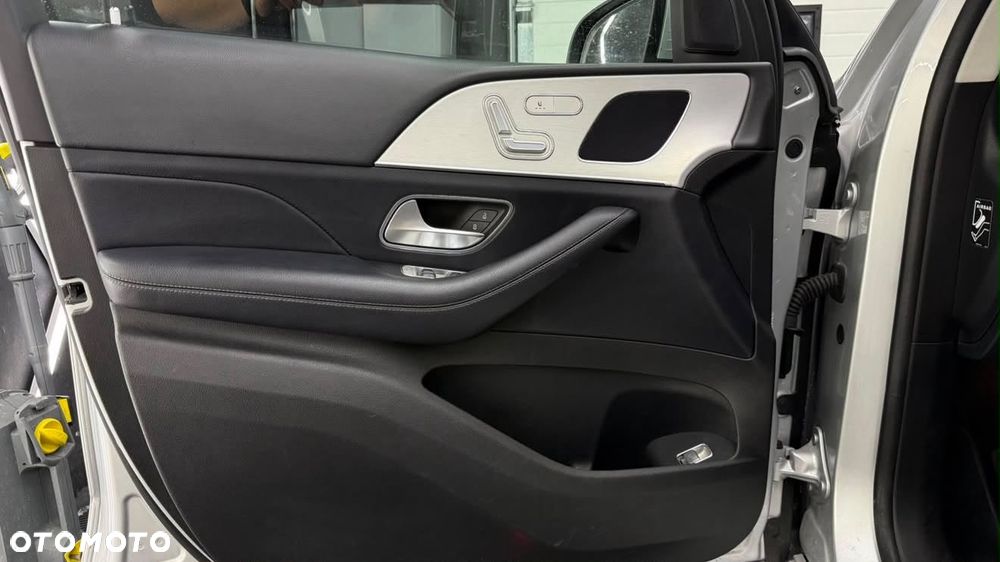 Mercedes-Benz GLE 300 d 4-Matic - 6