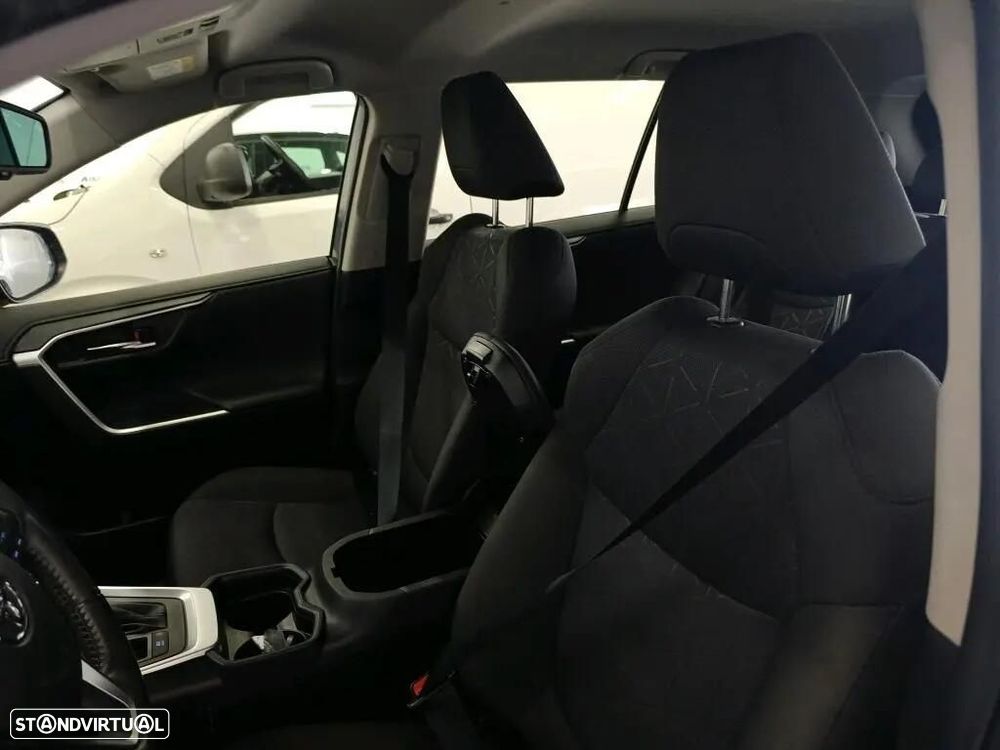 Toyota RAV4 2.5 HDF Comfort - 12
