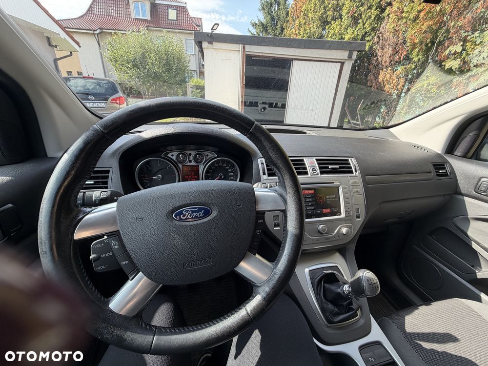 Ford Kuga 2.0 TDCi Titanium FWD - 7