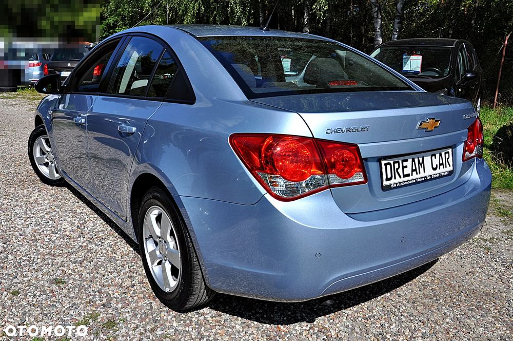 Chevrolet Cruze 1.6 LS+ - 14
