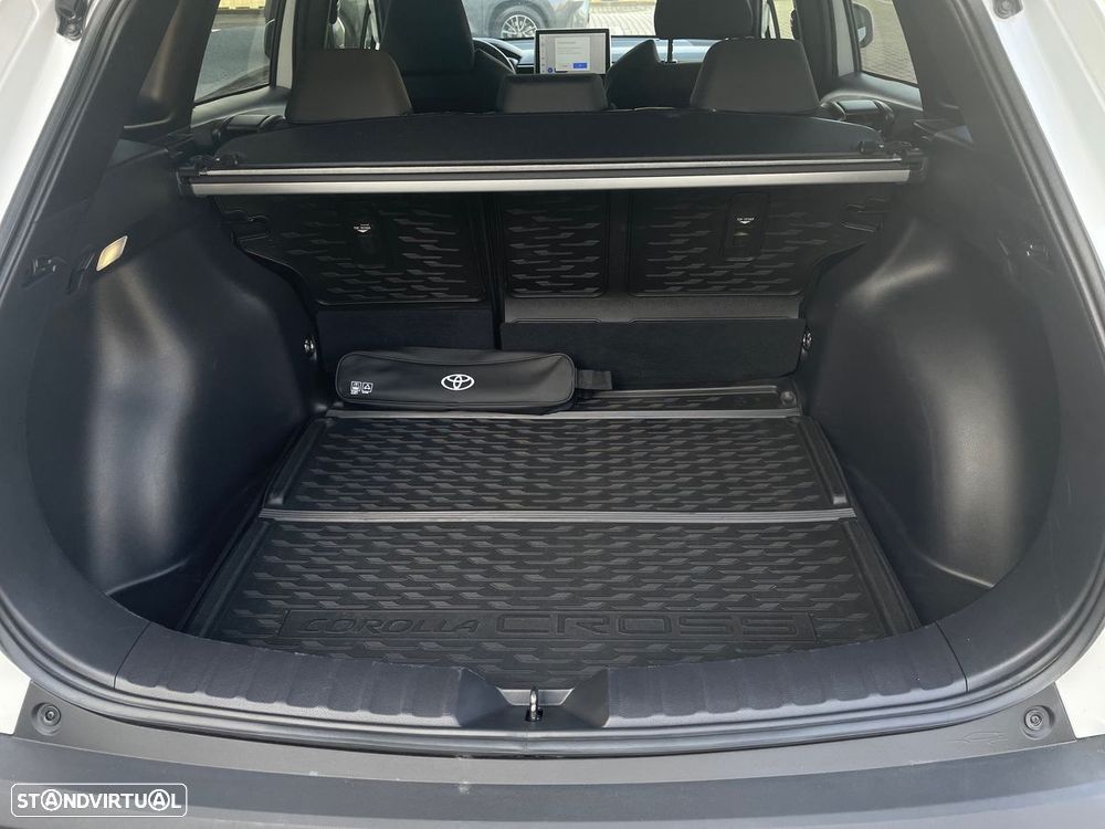 Toyota Corolla Cross 1.8 Hybrid Exclusive - 10