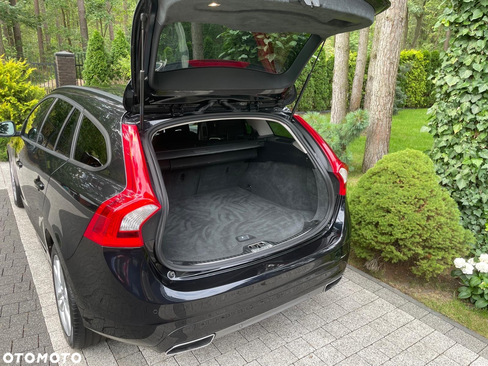 Volvo V60 D4 AWD - 17
