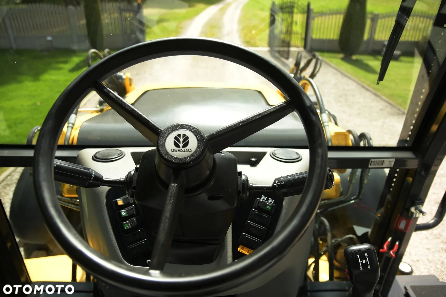 New Holland KOPARKO-ŁADOWARKA * NEW HOLLAND B110C TC * ZNAKOMITY STAN! - 24