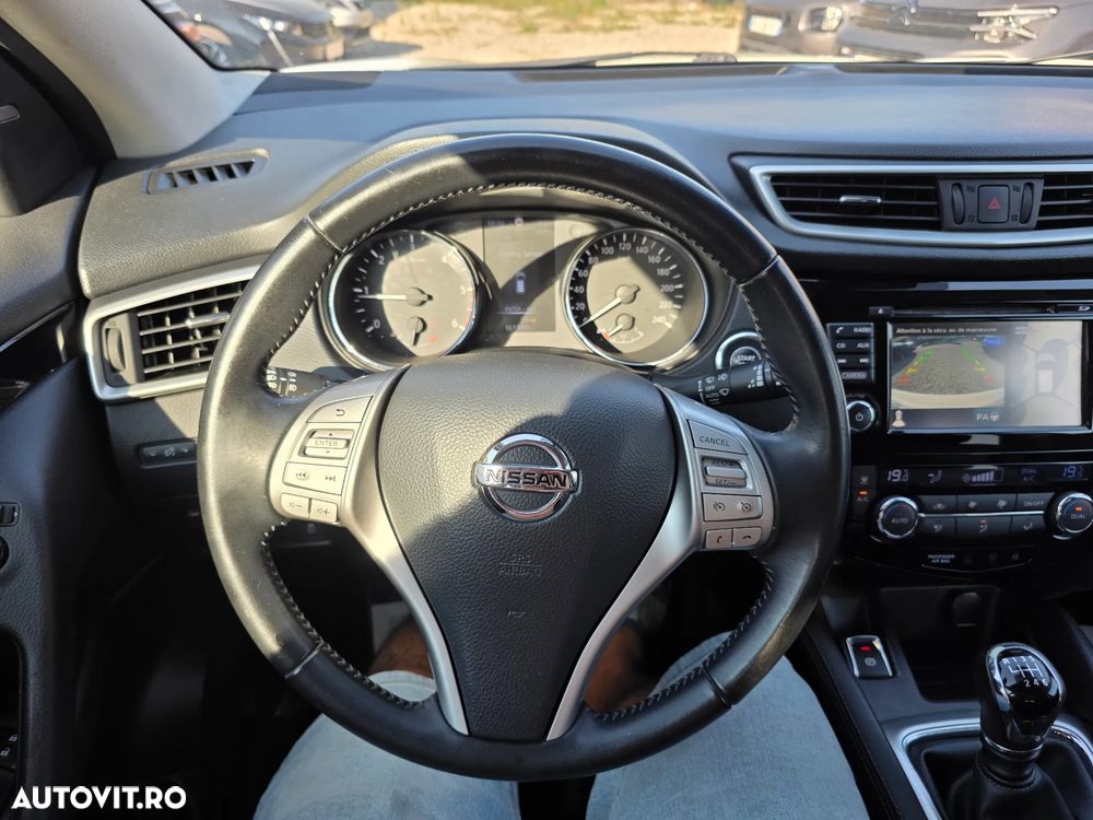 Nissan Qashqai 1.6 DCI TEKNA+ - 29