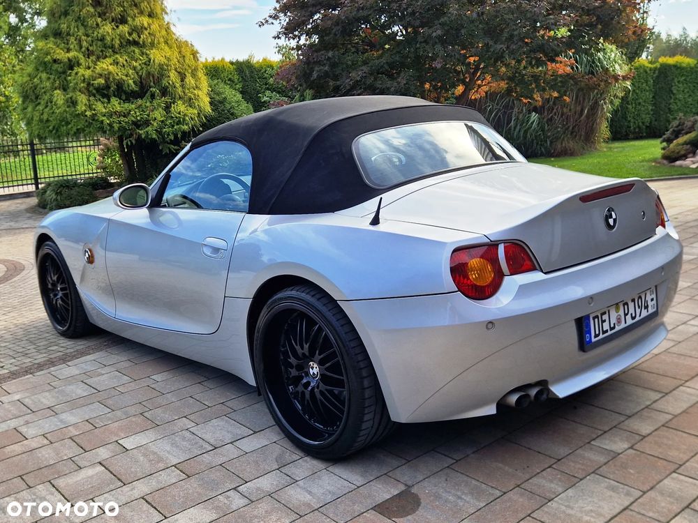 BMW Z4 2.5i - 16
