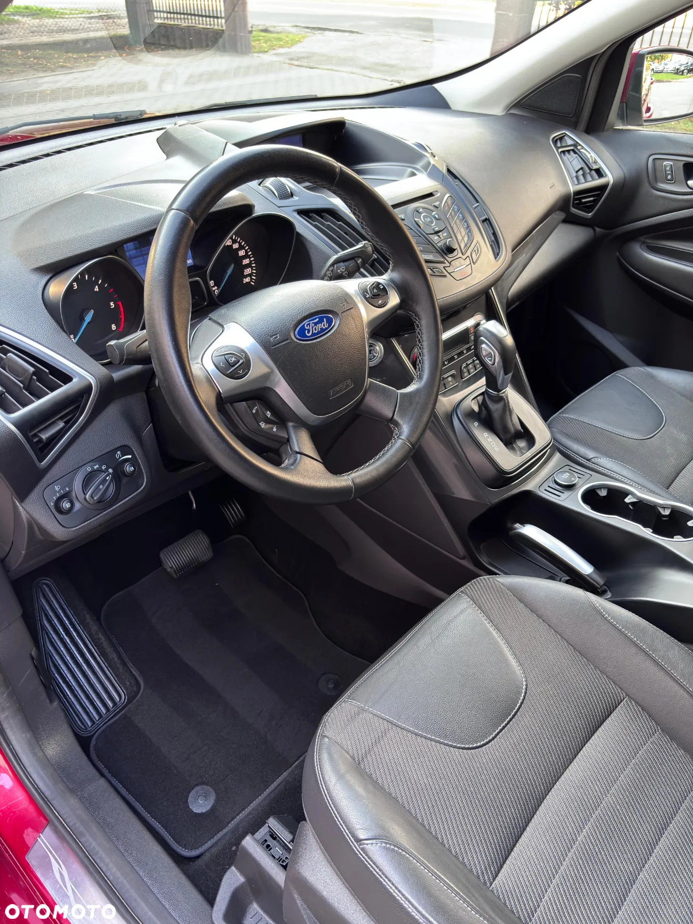 Ford Kuga - 23