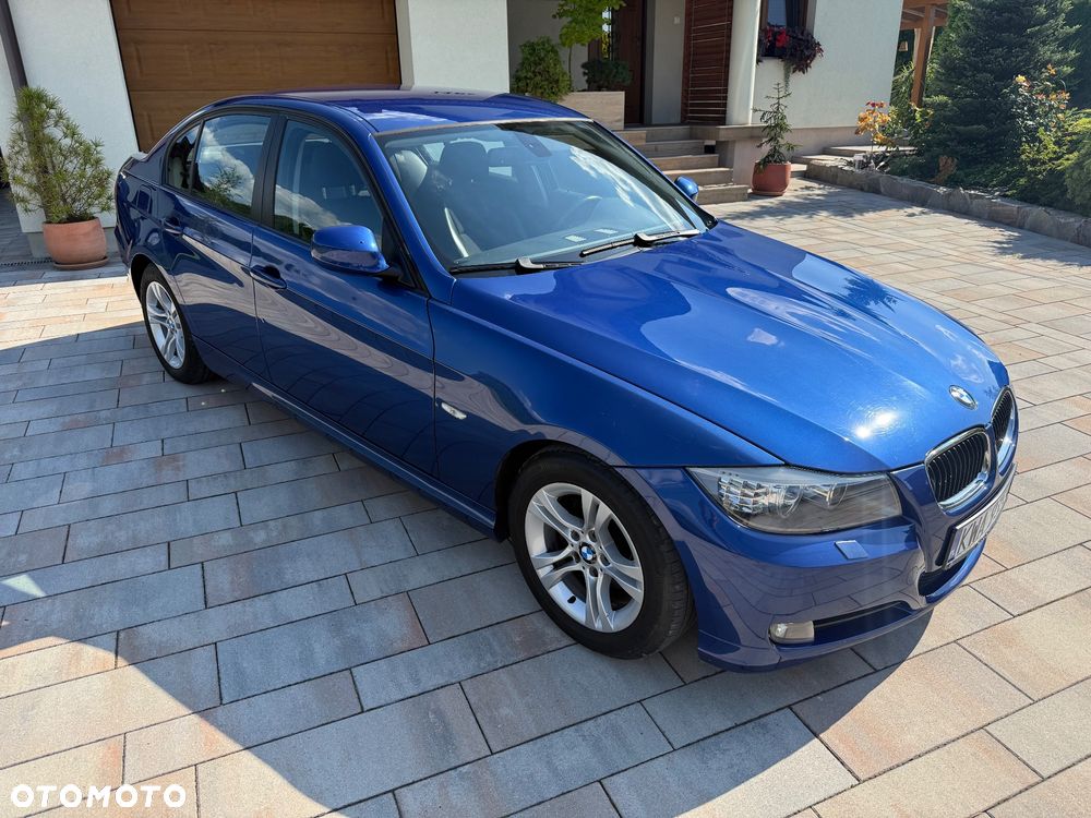 BMW Seria 3 320i - 9