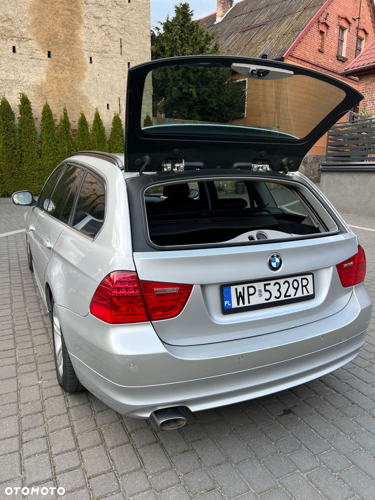 BMW Seria 3 318d - 4