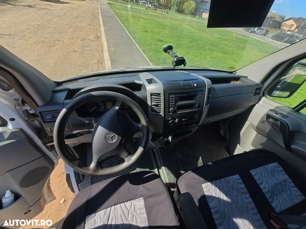 Mercedes-Benz Sprinter - 7