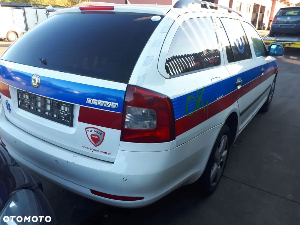 SKODA OCTAVIA II LIFT KOMBI 08-13 1.9 TDI SPRĘŻARKA KOMPRESOR KLIMATYZACJI - 12