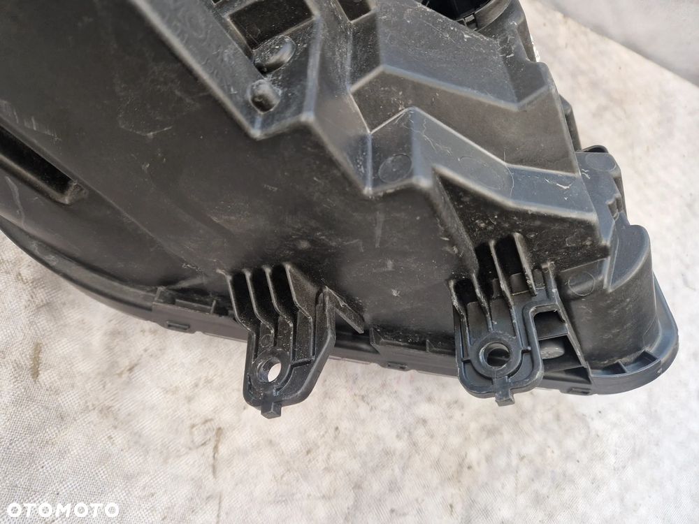 Hyundai Kona Lift Lampa P L FULL LED  92102J9600 - 9