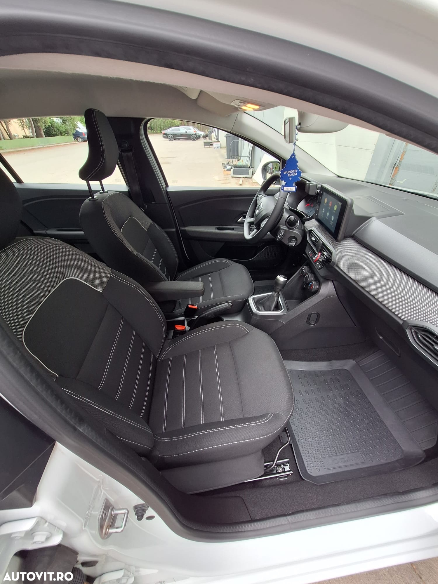 Dacia Logan TCe 90 MT6 Comfort - 13