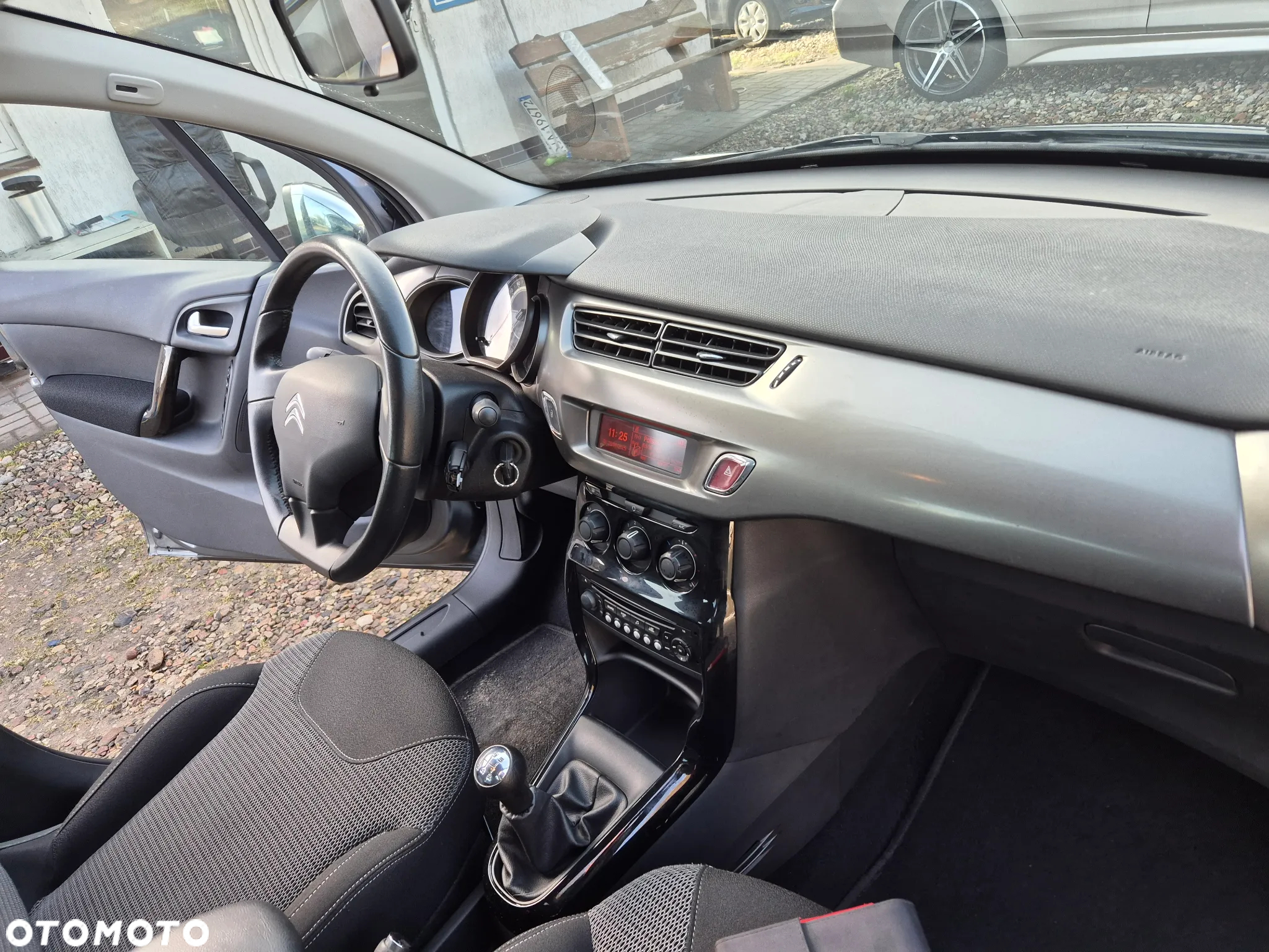 Citroën C3 1.2 PureTech GPF Live - 23