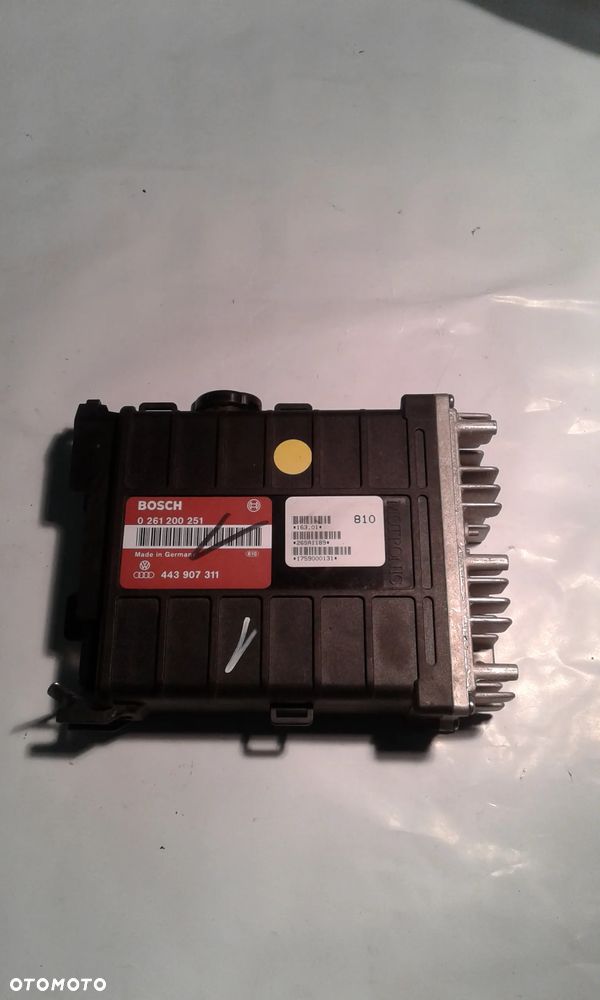 AUDI 80 B3 1.8 KOMPUTER SILNIKA 443907311 BOSCH 0261200251