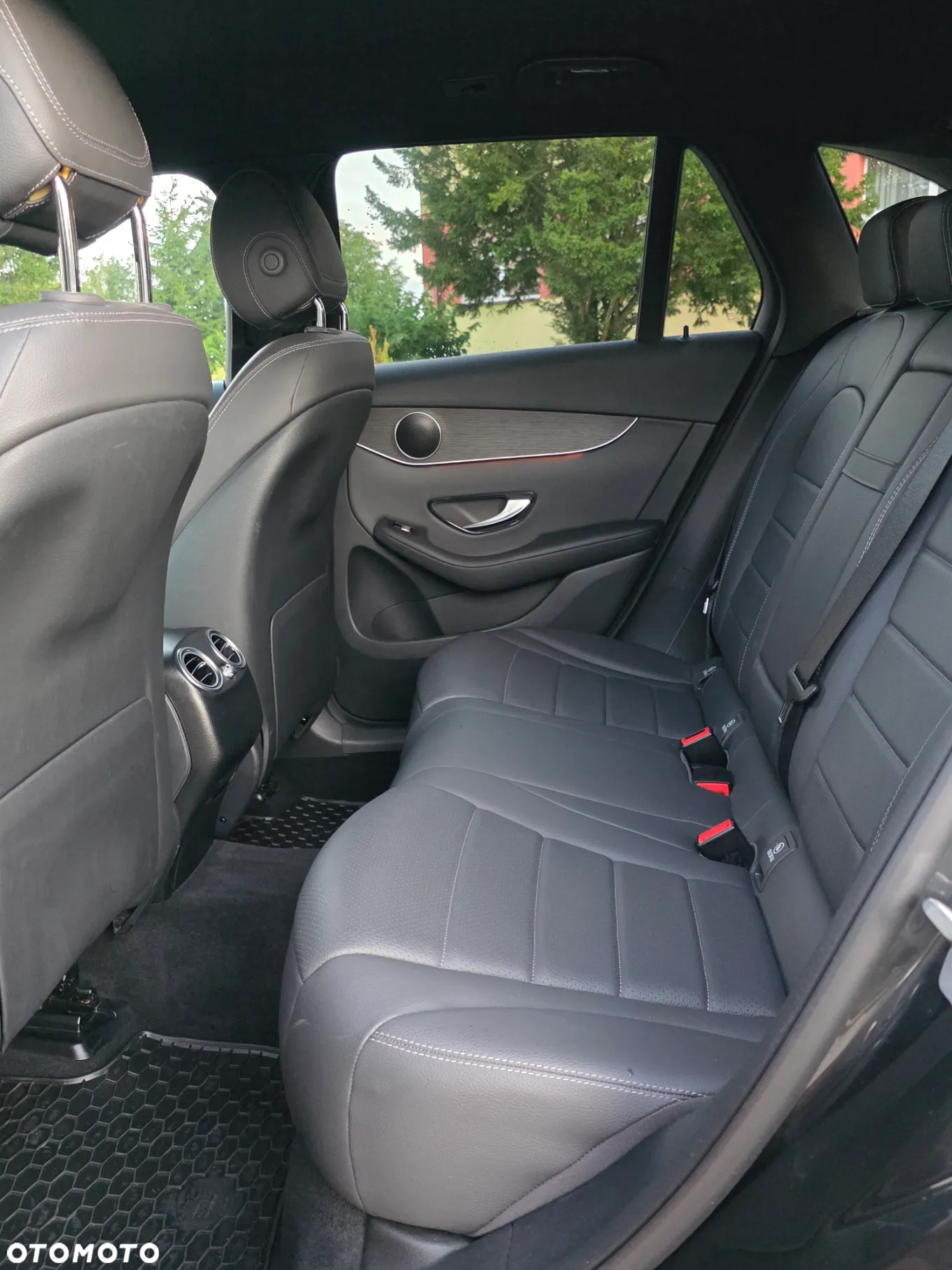 Mercedes-Benz GLC 300 4Matic 9G-TRONIC - 22