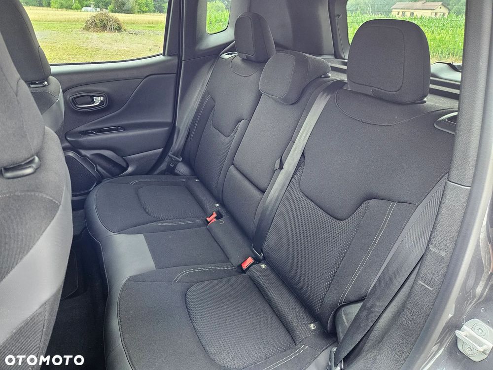 Jeep Renegade - 22