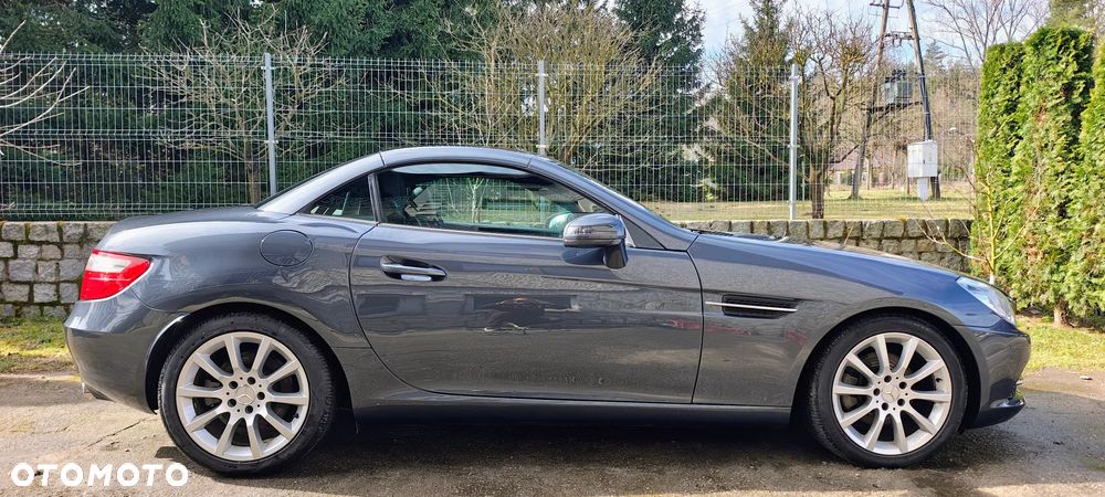 Mercedes-Benz SLK 200 (BlueEFFICIENCY) - 2
