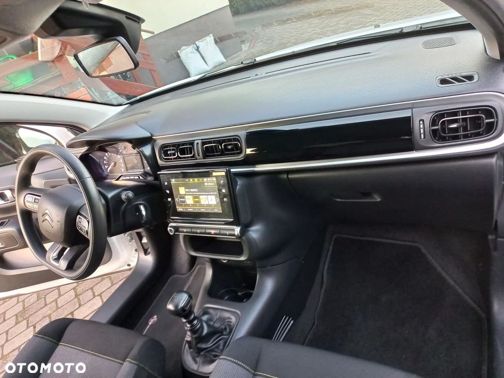 Citroën C3 BlueHDi 100 S&S PLUS - 24