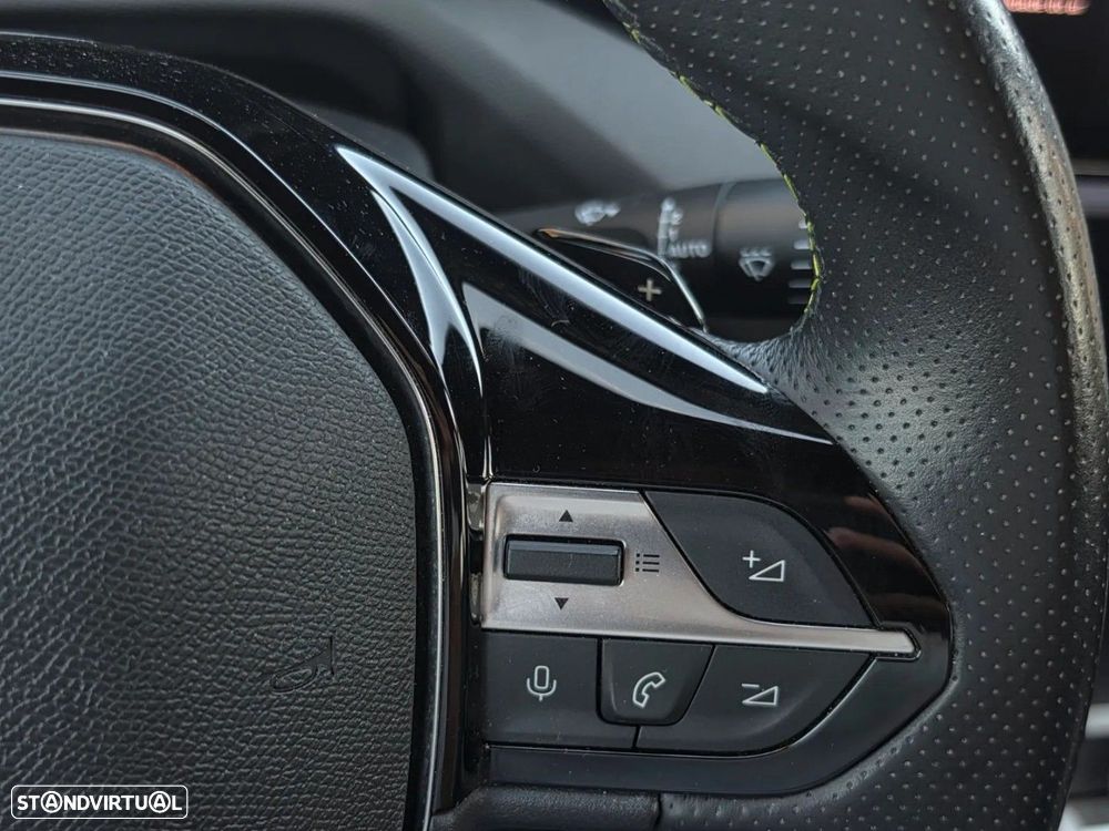 Peugeot 308 1.5 BlueHDi GT Pack EAT8 - 17