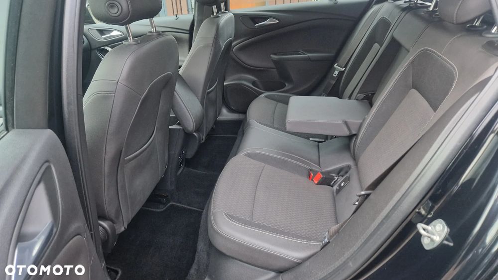 Opel Astra 1.6 BiTrb D (CDTI) Start/Stop Innovation - 7