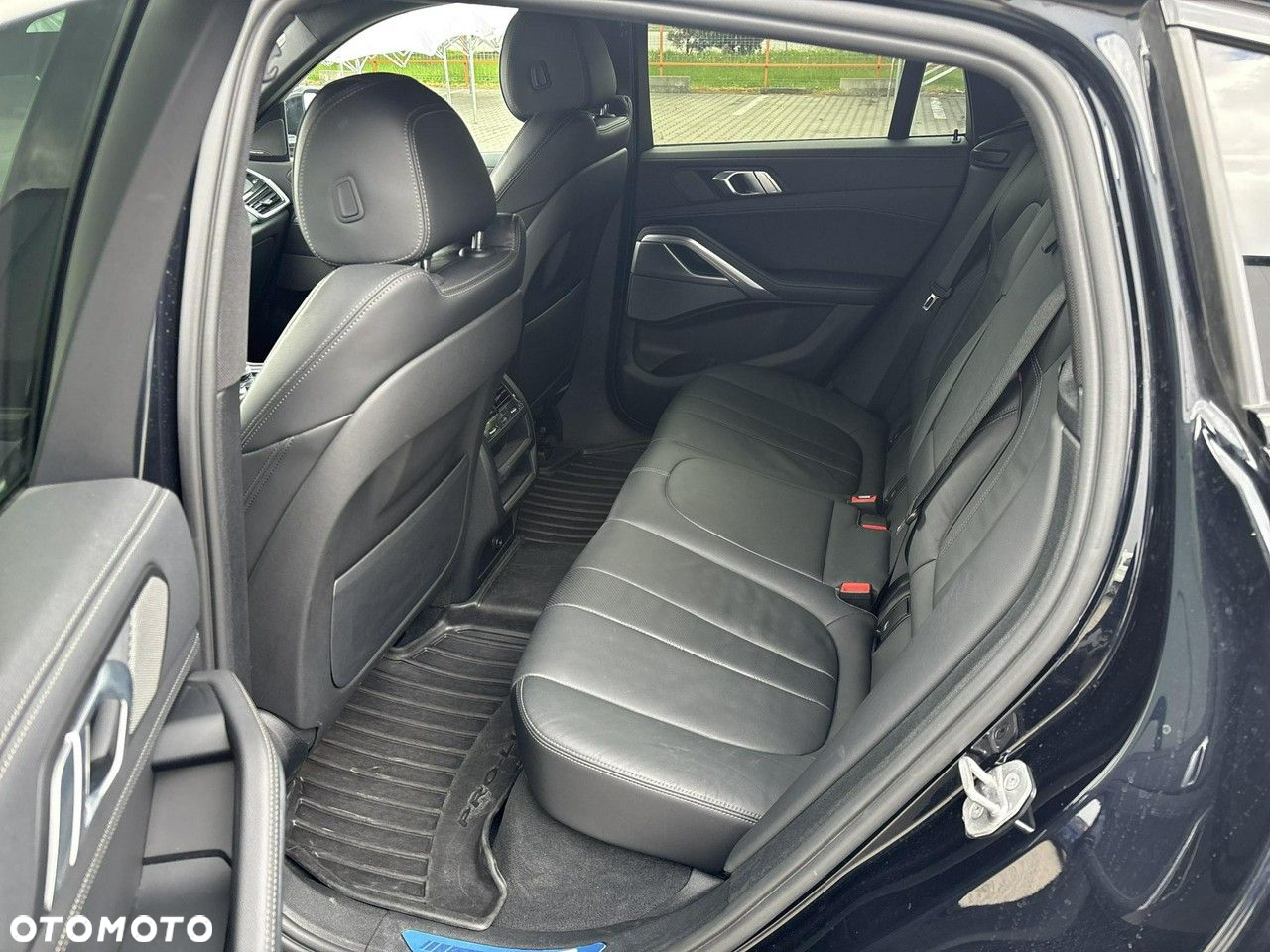 BMW X6 - 12