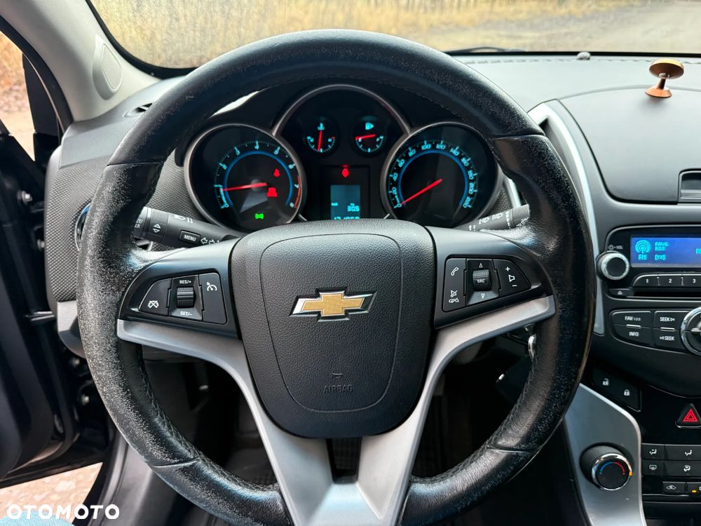Chevrolet Cruze 1.6 LT - 19