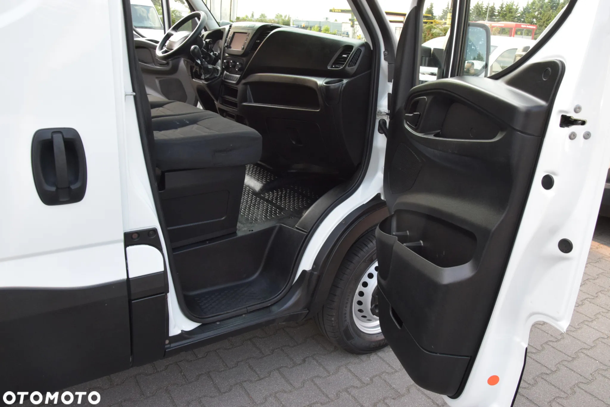 Iveco DAILY 35C17 L3H2 3,0 JTD 170 KM 181TYŚ KM - 16