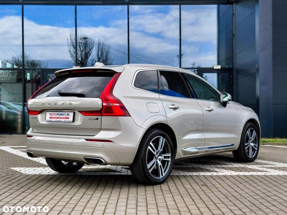 Volvo XC 60 - 4
