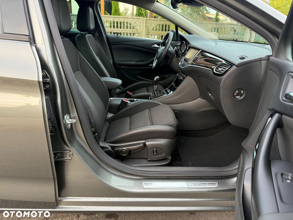 Opel Astra 1.4 Turbo Dynamic - 18