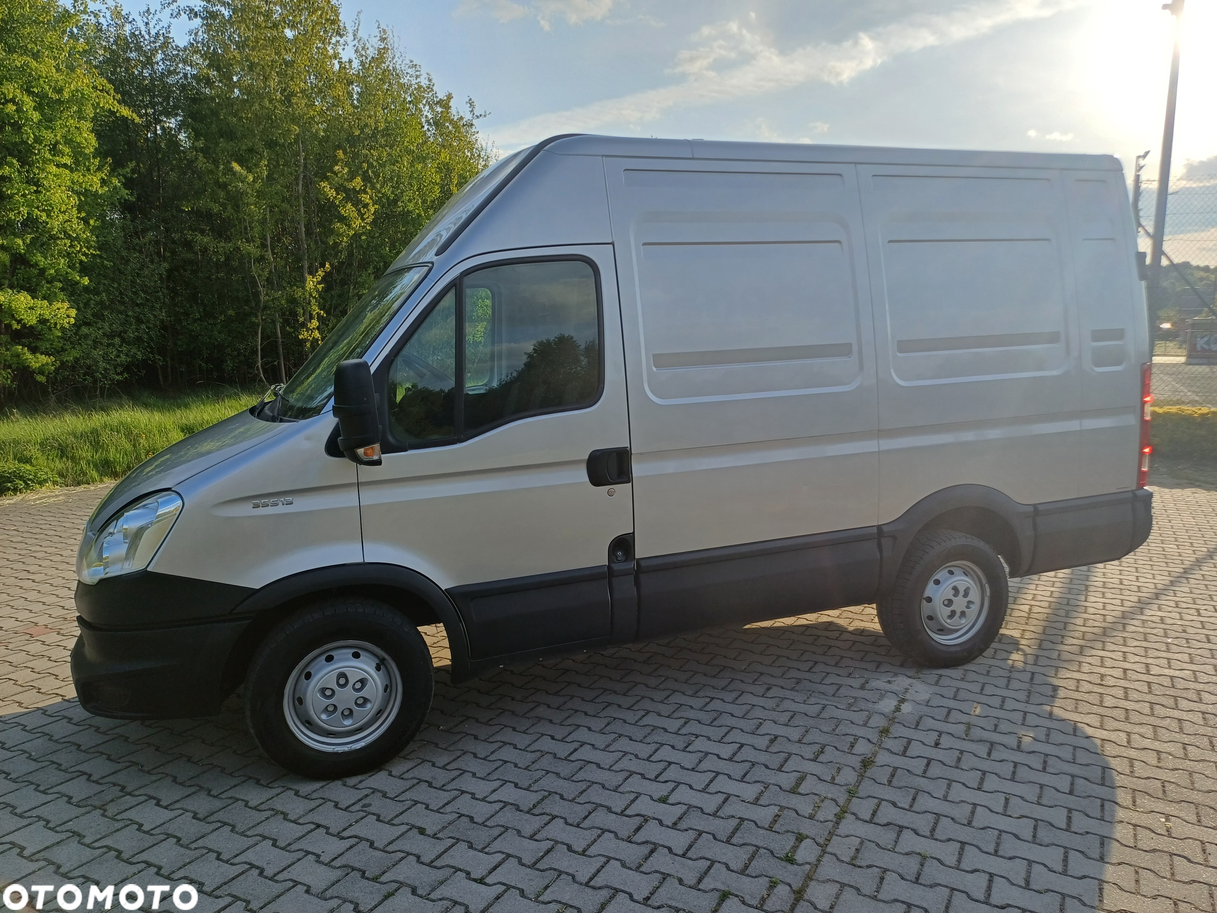 Iveco 35s13 - 21