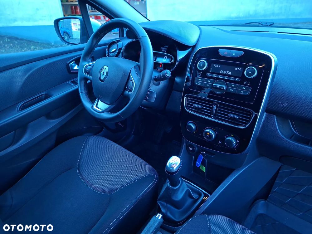 Renault Clio IV 16-20 - 34