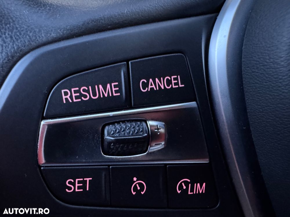 BMW Seria 3 320d xDrive AT MHEV - 30