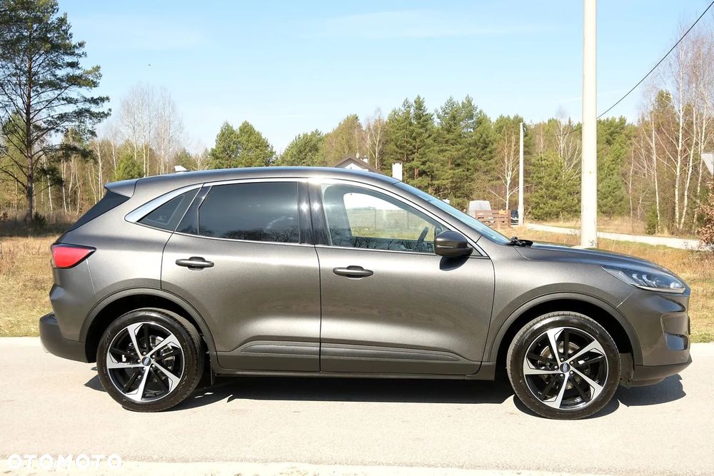 Ford Kuga 2.0 EcoBlue Hybrid TITANIUM - 9