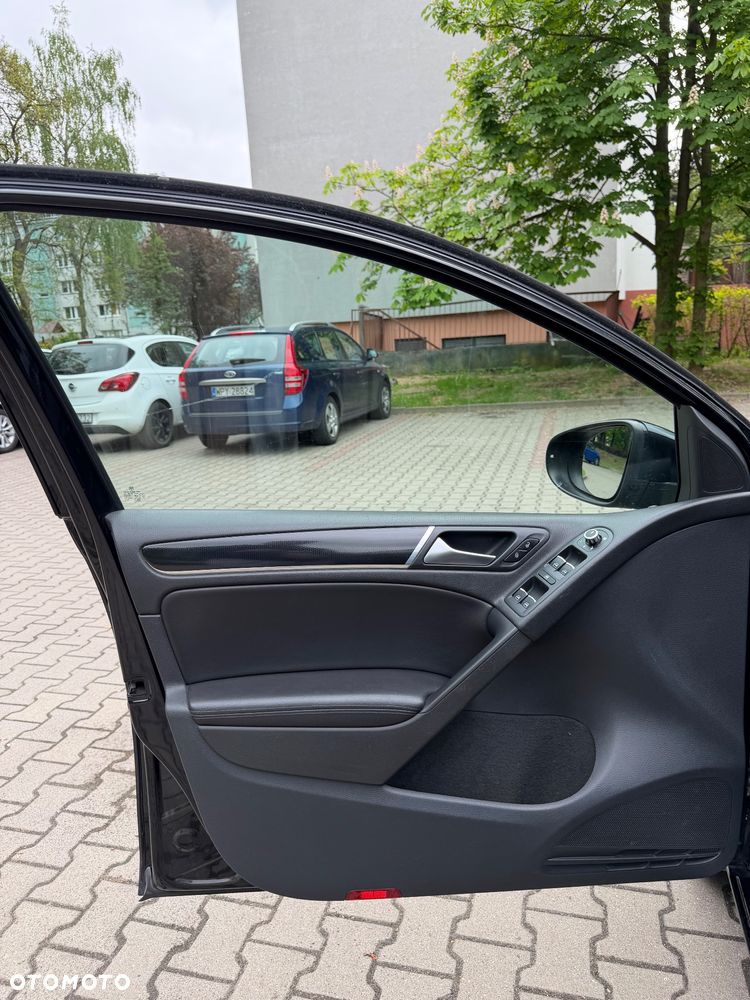 Volkswagen Golf 2.0 GTI DSG - 17