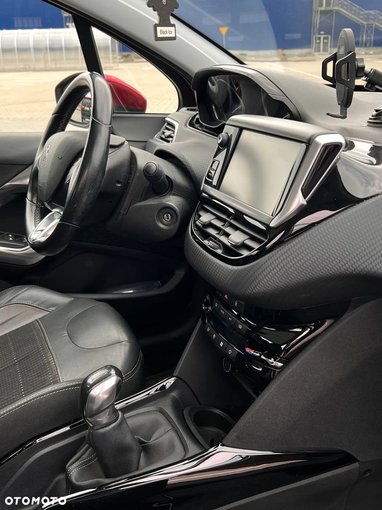 Peugeot 2008 PureTech 110 Stop&Start Allure - 36