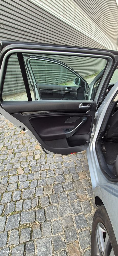 VW Golf Variant 1.6 TDi Confortline - 9