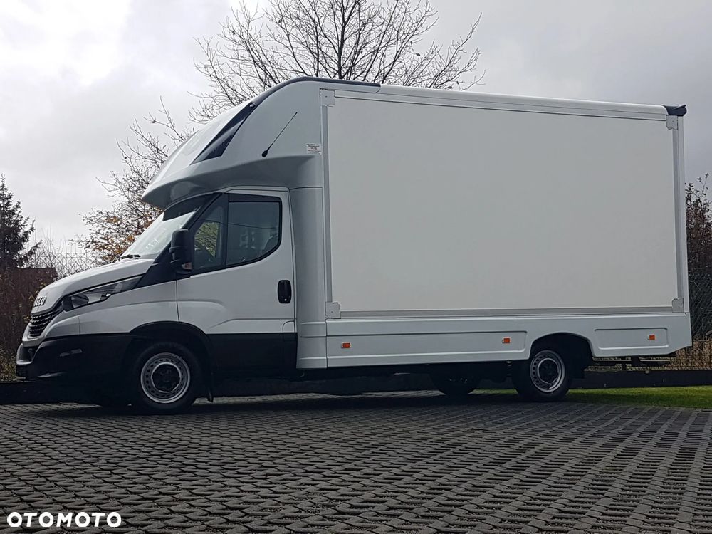 Iveco DAILY KONTENER NISKOPODŁOGOWY 4,43x2,24x2,43 SKLEP FOODTRUCK BAR KLIMA KONIOWÓZ KAMPER - 30