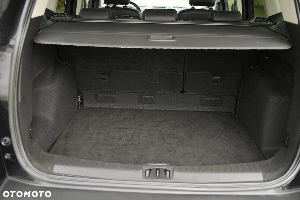 Ford Kuga 2.0 TDCi 4x4 Titanium - 21