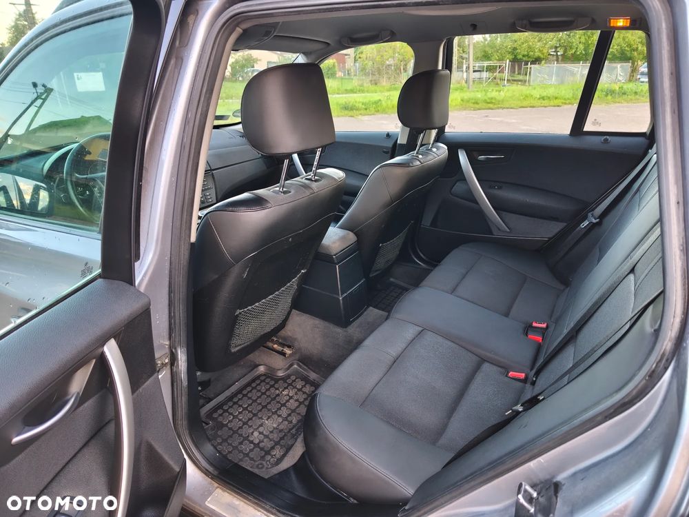 BMW X3 2.0d - 13