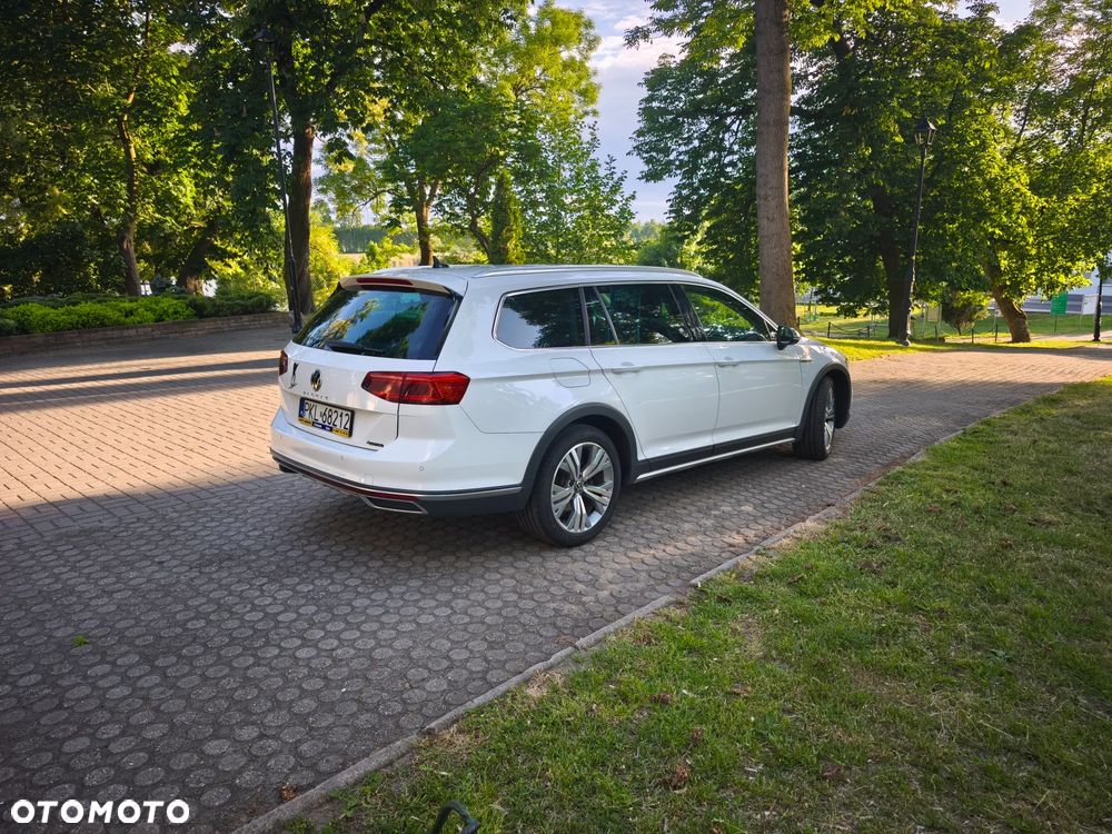 Volkswagen Passat Alltrack 2.0 TDI SCR DSG 4Motion - 4