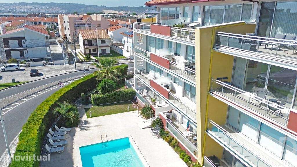Apartamento T2 em São Martinho do Porto de 115,7 m2 - Grande imagem: 3/31