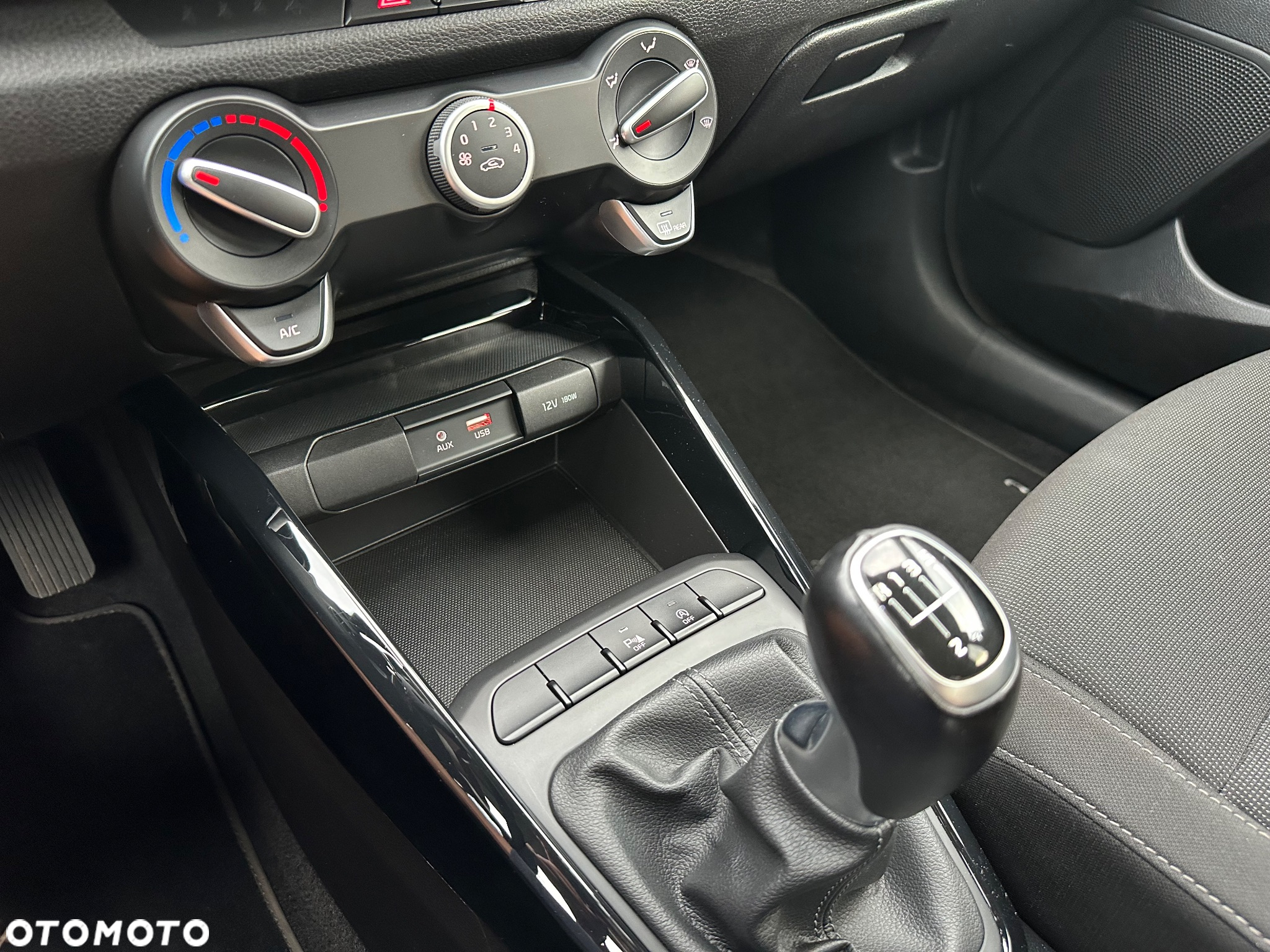 Kia Rio 1.0 T-GDI 100 Spirit - 17