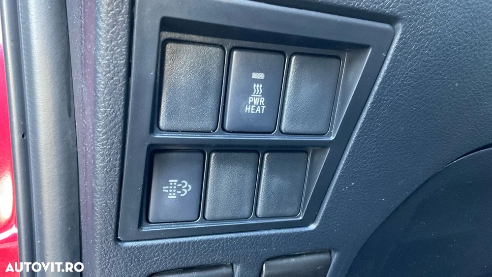 Toyota Hilux 2.4D 150CP 4x4 Double Cab AT Executive - 16