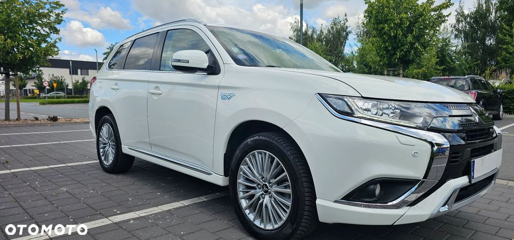 Mitsubishi Outlander Intense + - 8