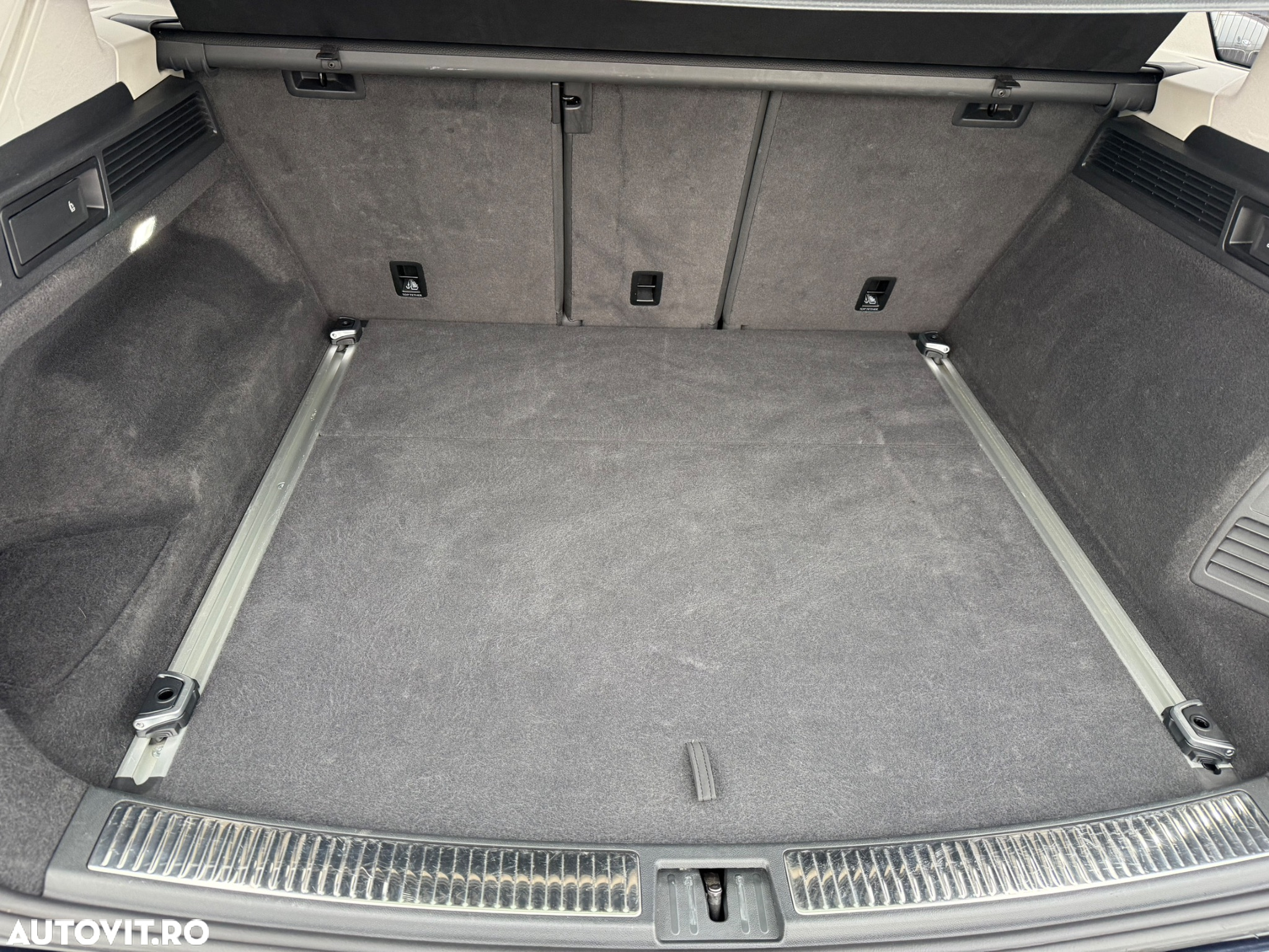 Volkswagen Touareg 3.0 V6 TDI 4Motion DPF Automatik Atmosphere - 32